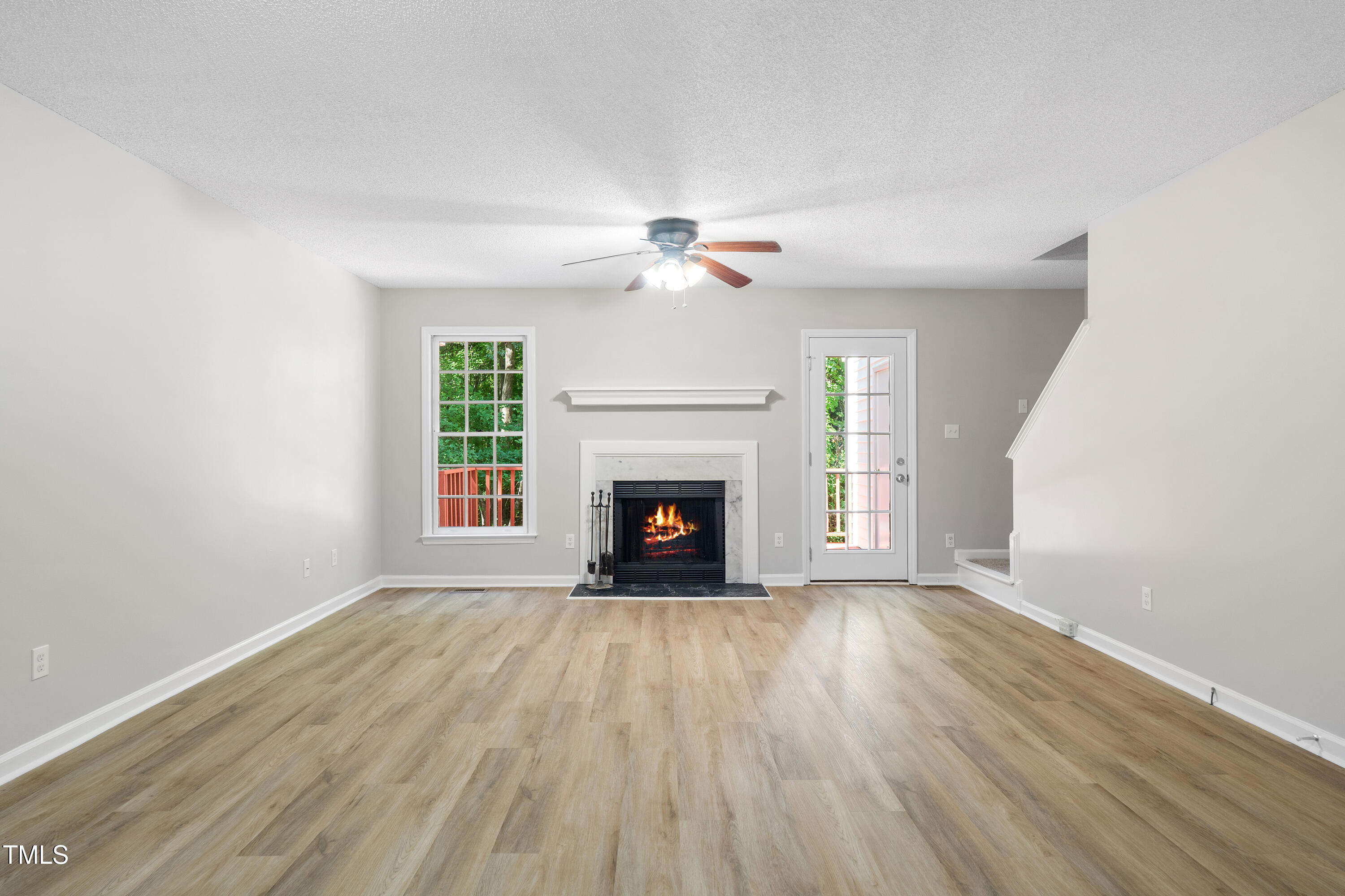 119 Luxon Place