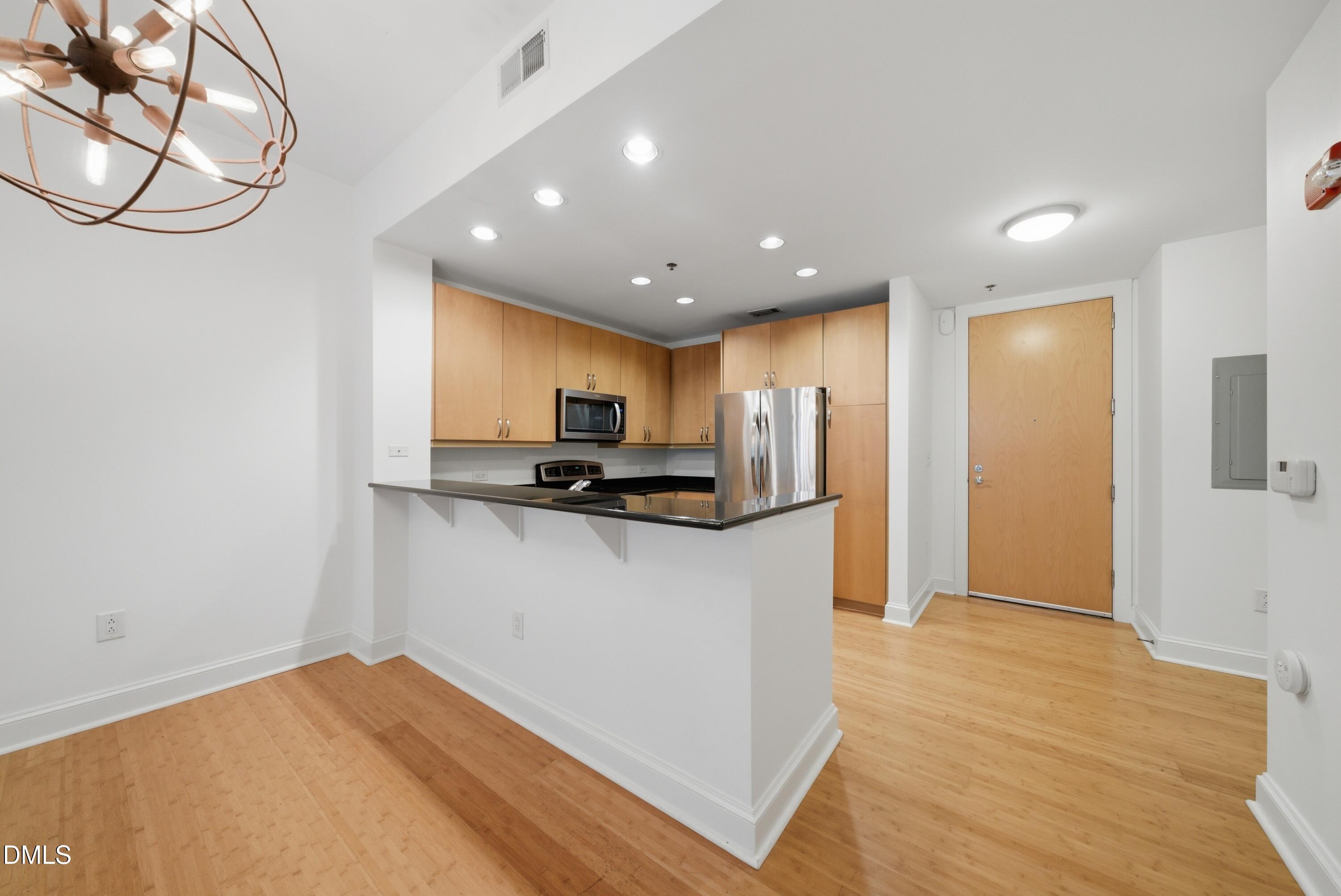 618 N Boylan Avenue 526