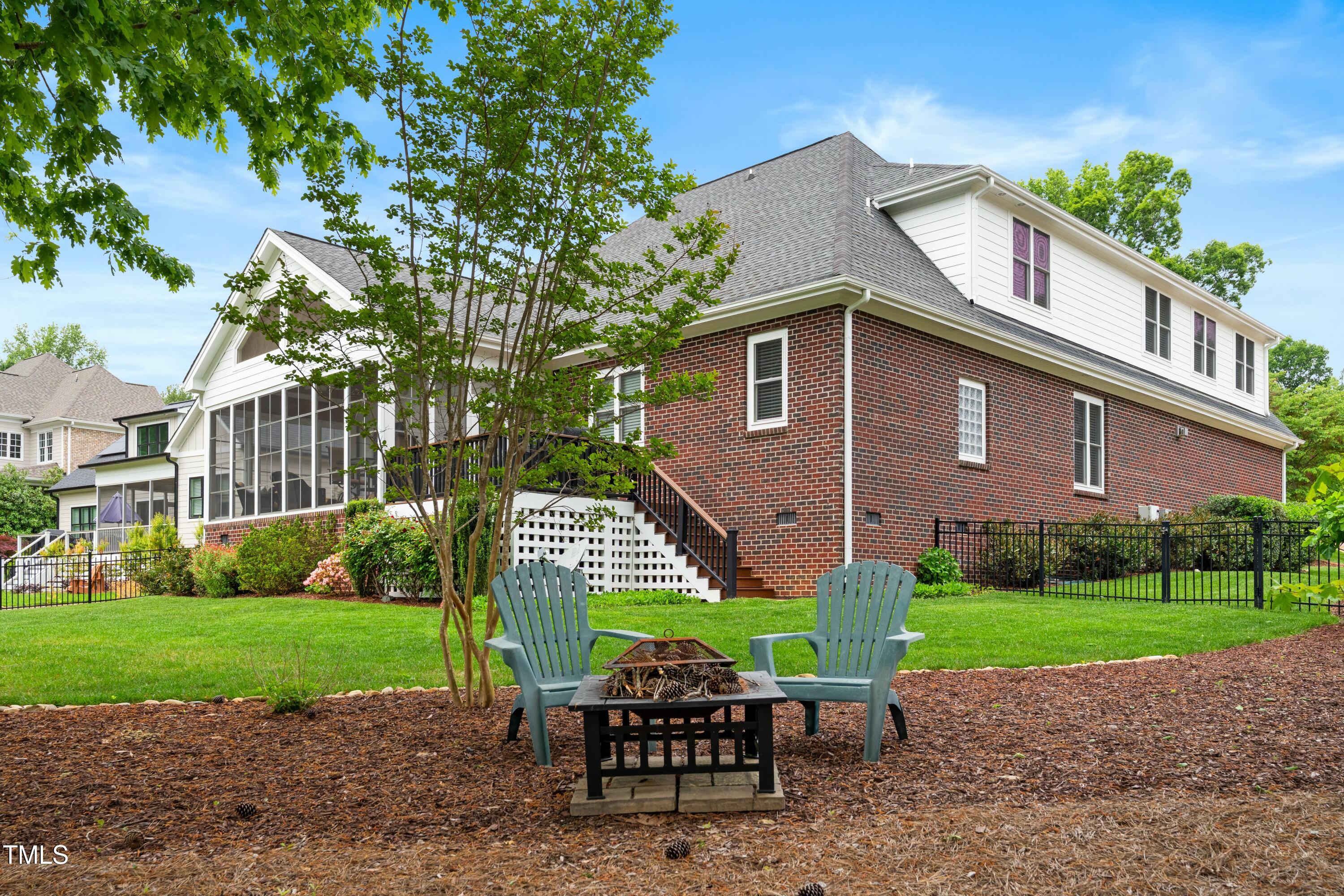 498 Mountain Laurel