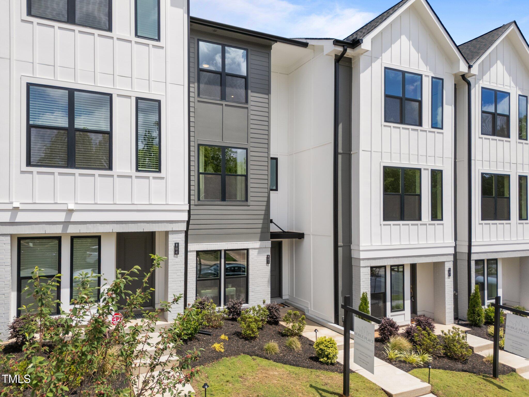 710 W North Street 103