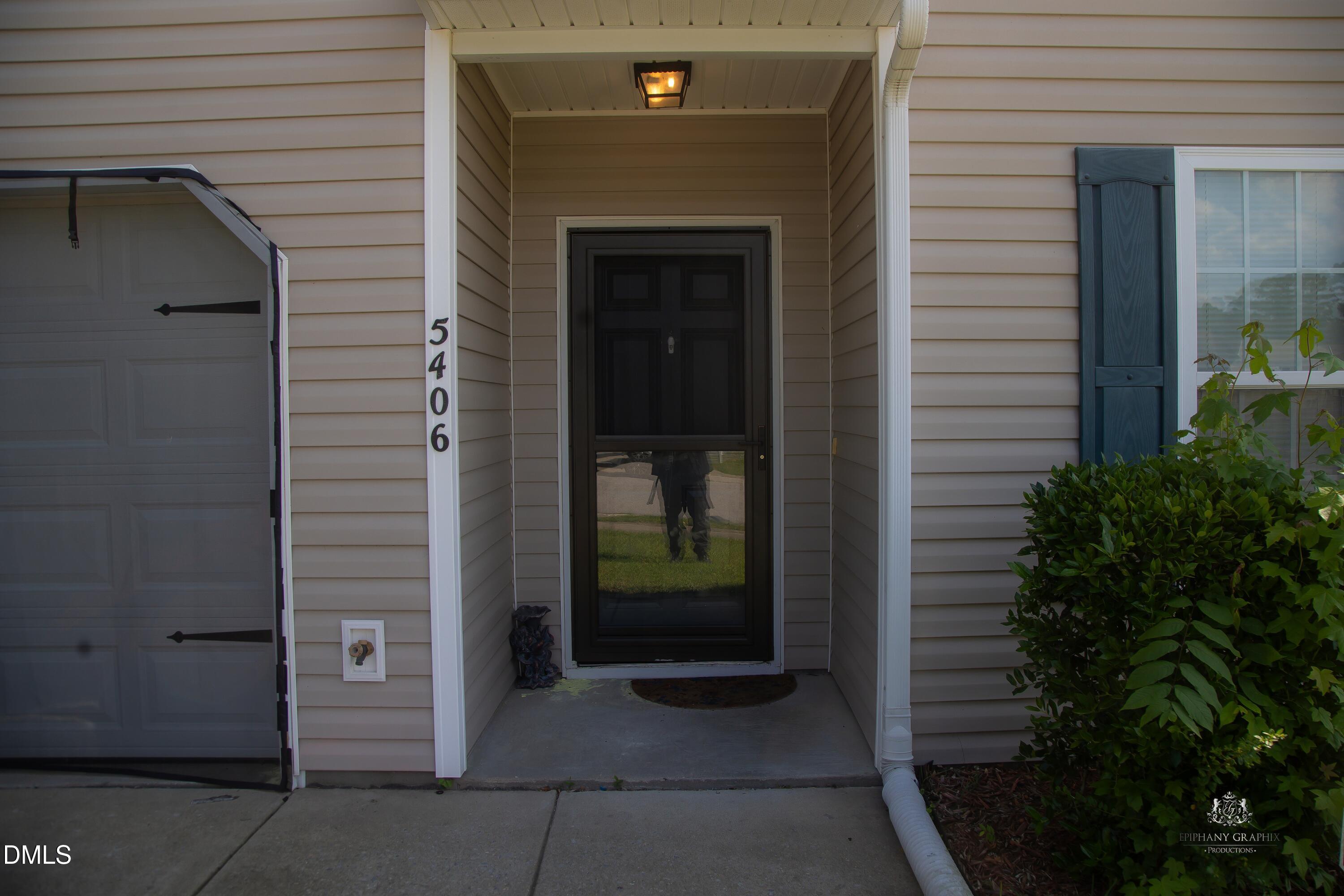 5406 Cowan Lane