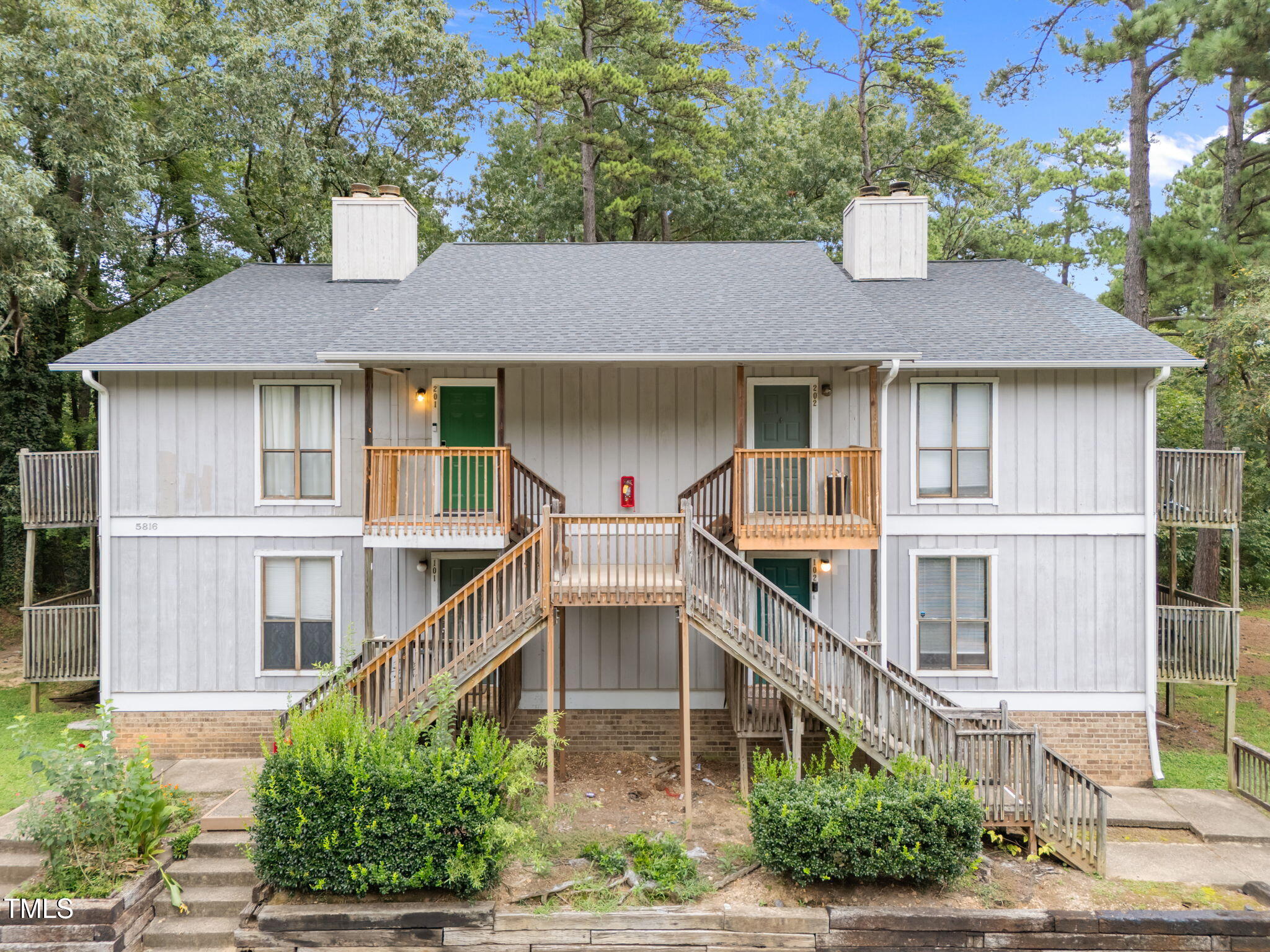 5816 Pointer Drive 102