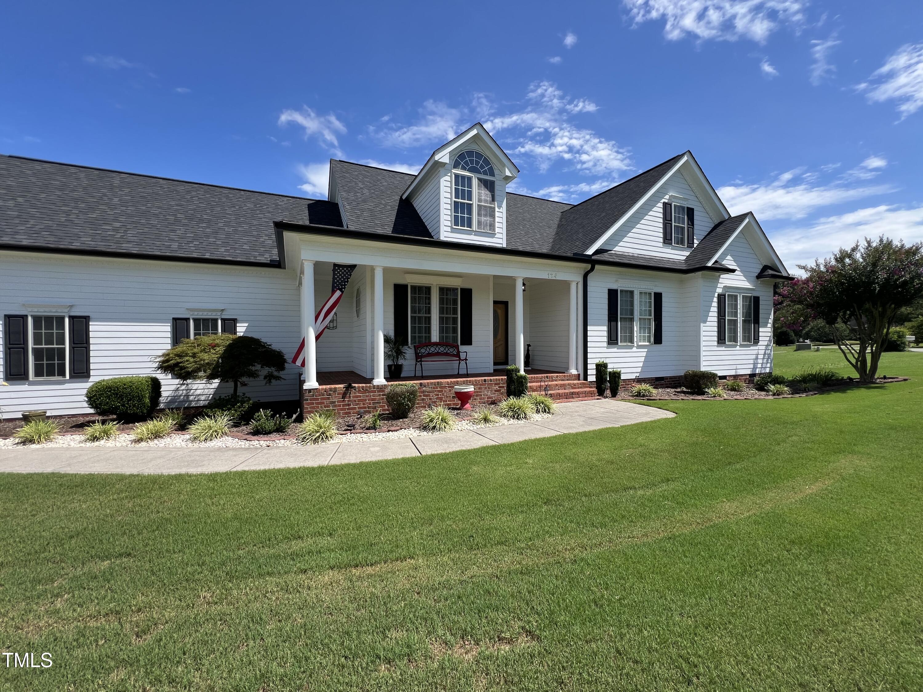 164 Amsterdam Drive
