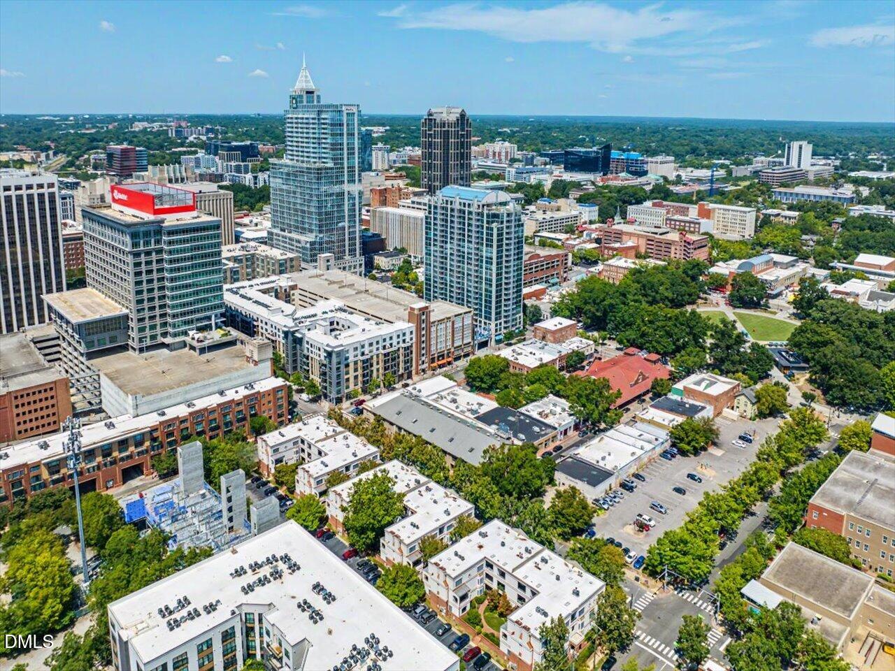 274 E Davie Street 274