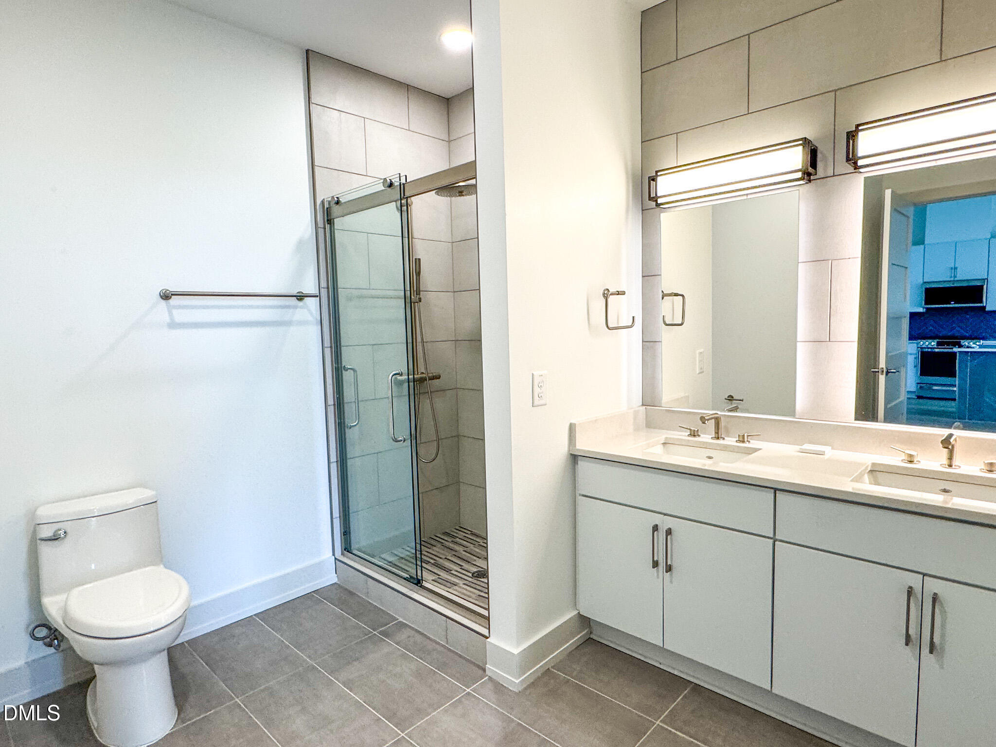 120 Mosaic Boulevard 307