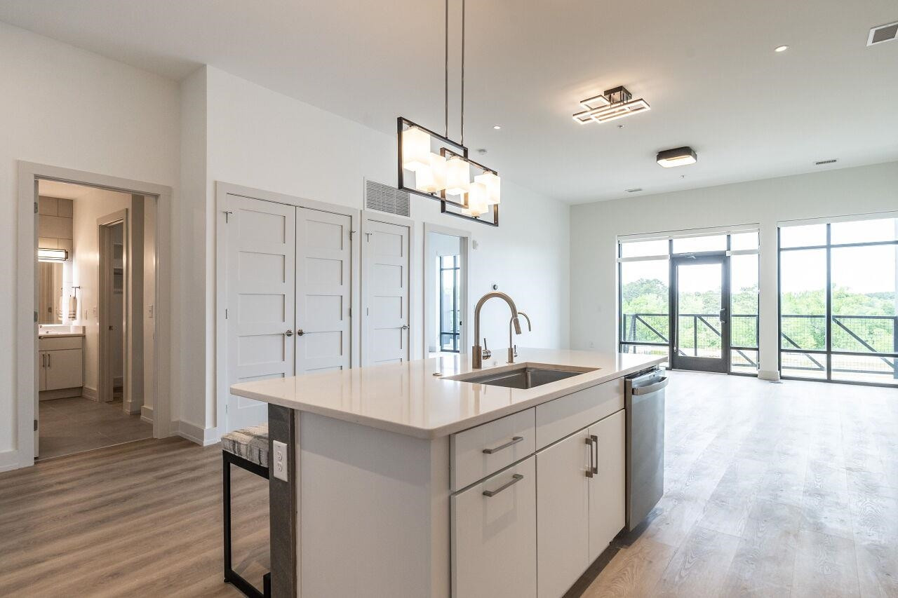 120 Mosaic Boulevard 307