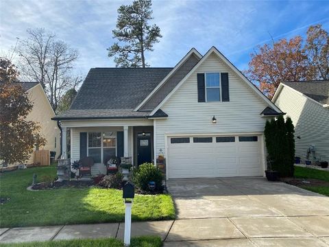 910 Palm Court Mebane NC 27302