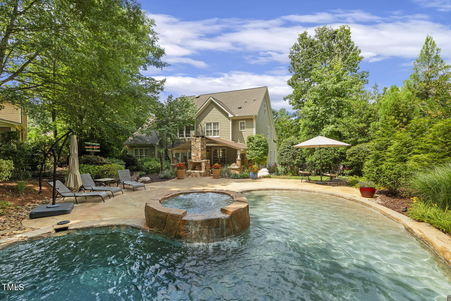 4221 Bibleway Court