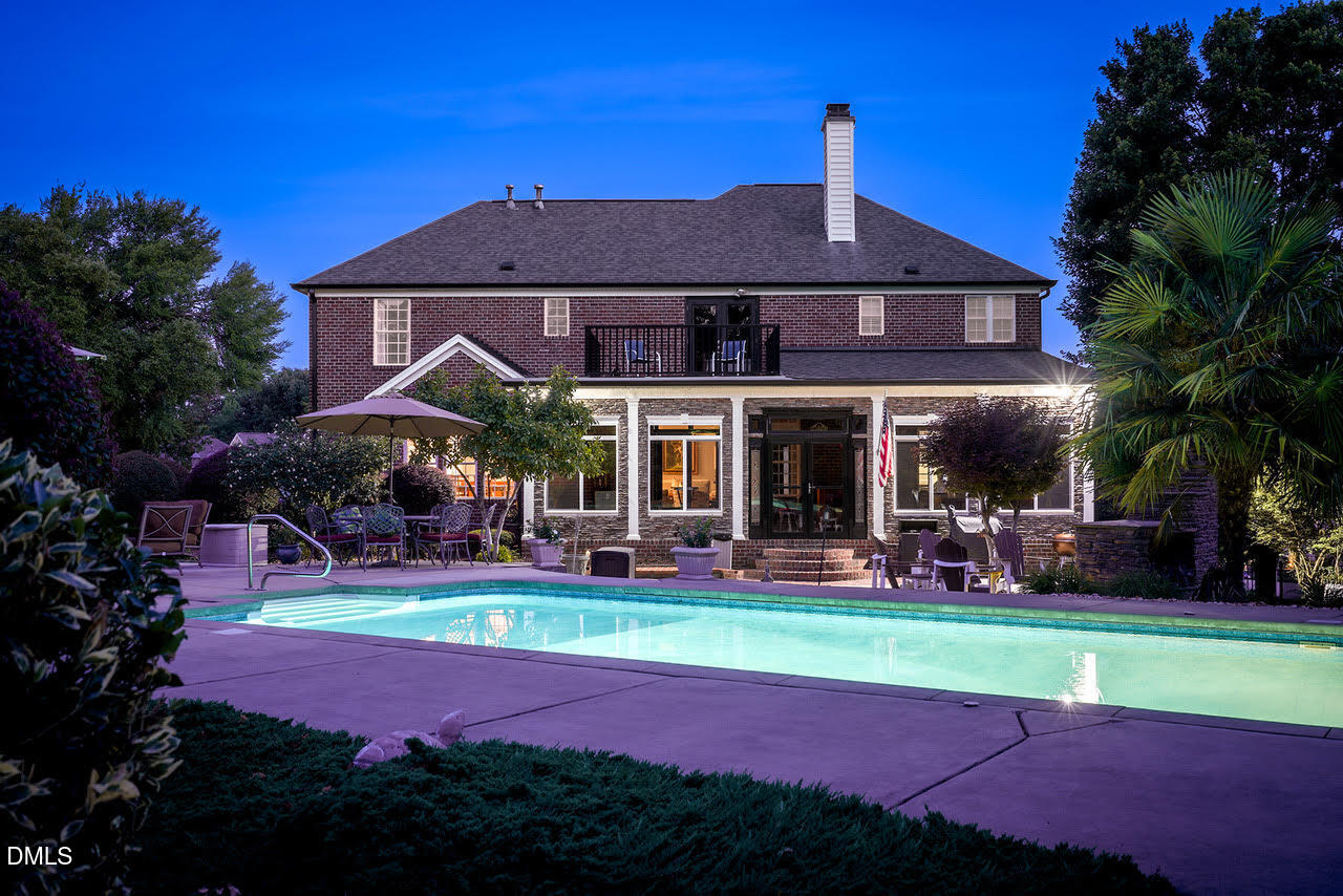 2721 Stratford Hall Drive