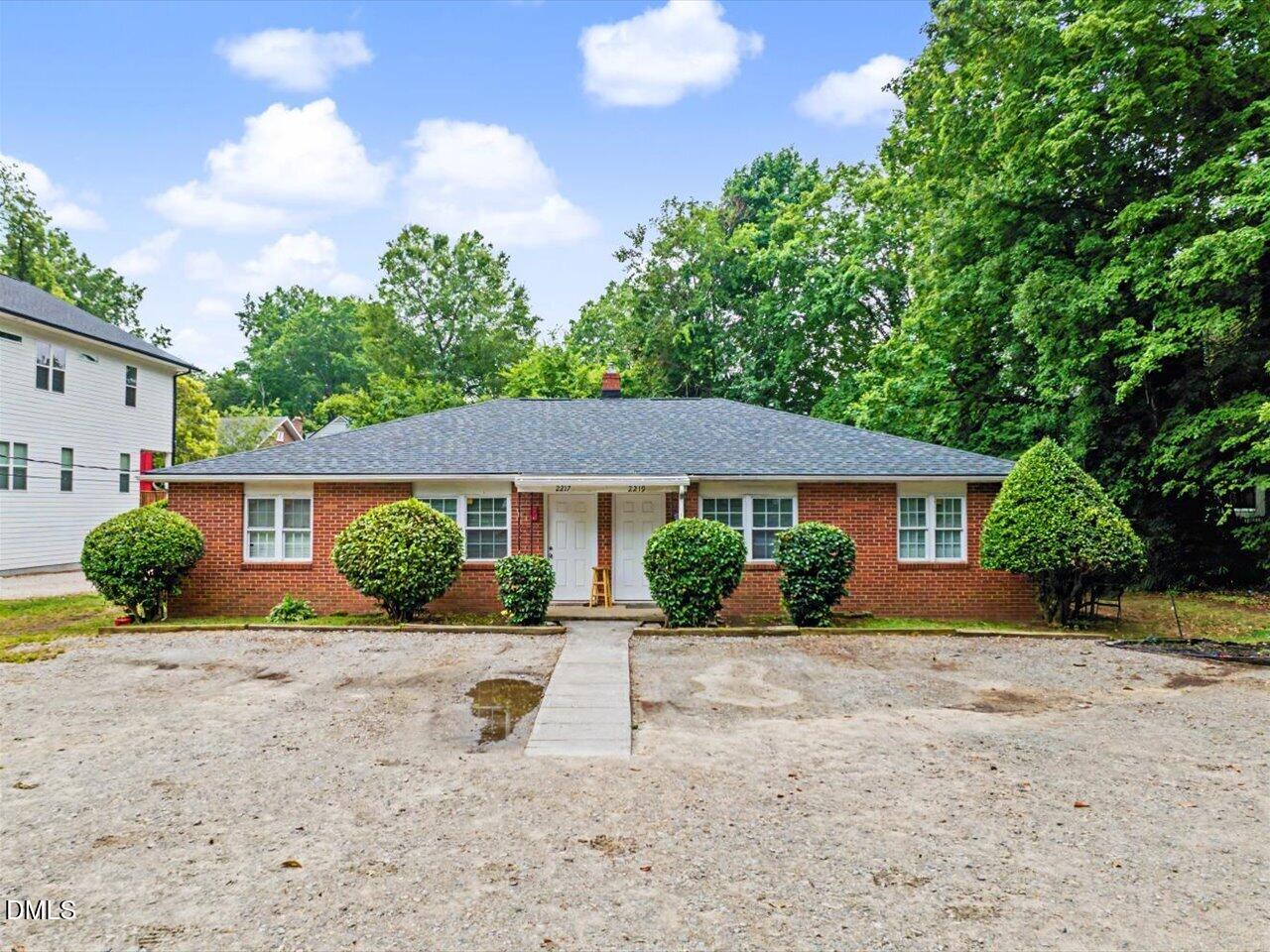 2217 Garden Place