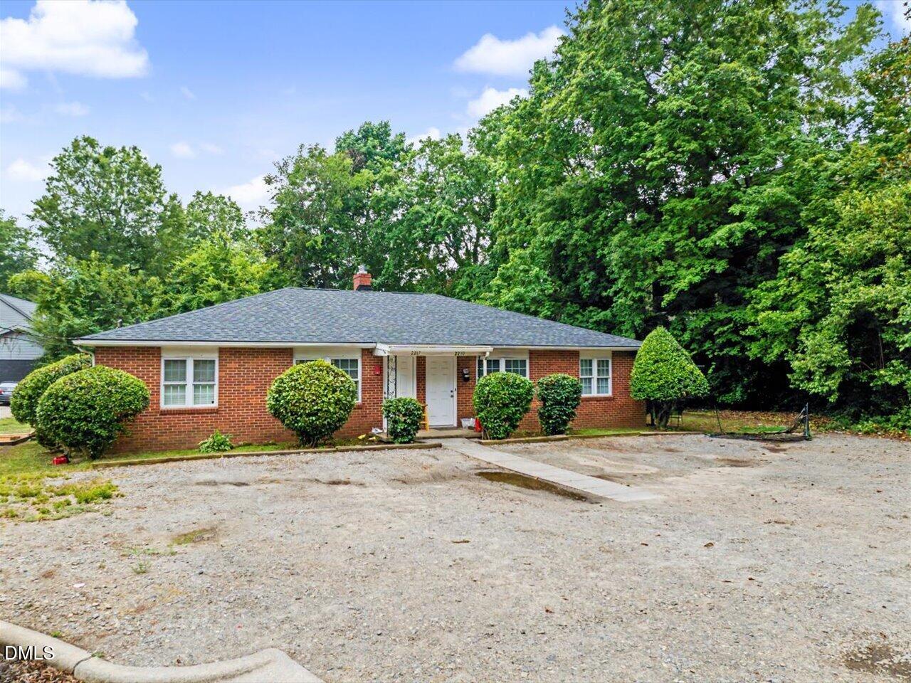 2217 Garden Place