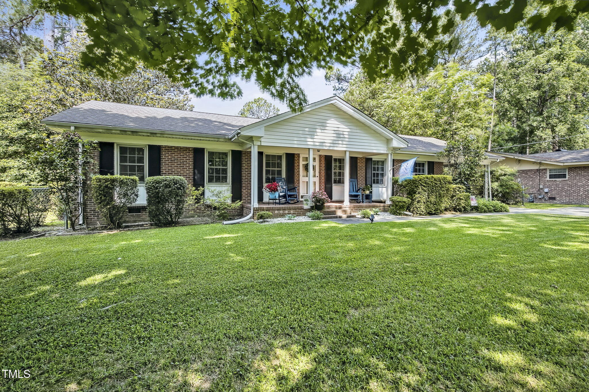 1409 Knollwood Drive NW
