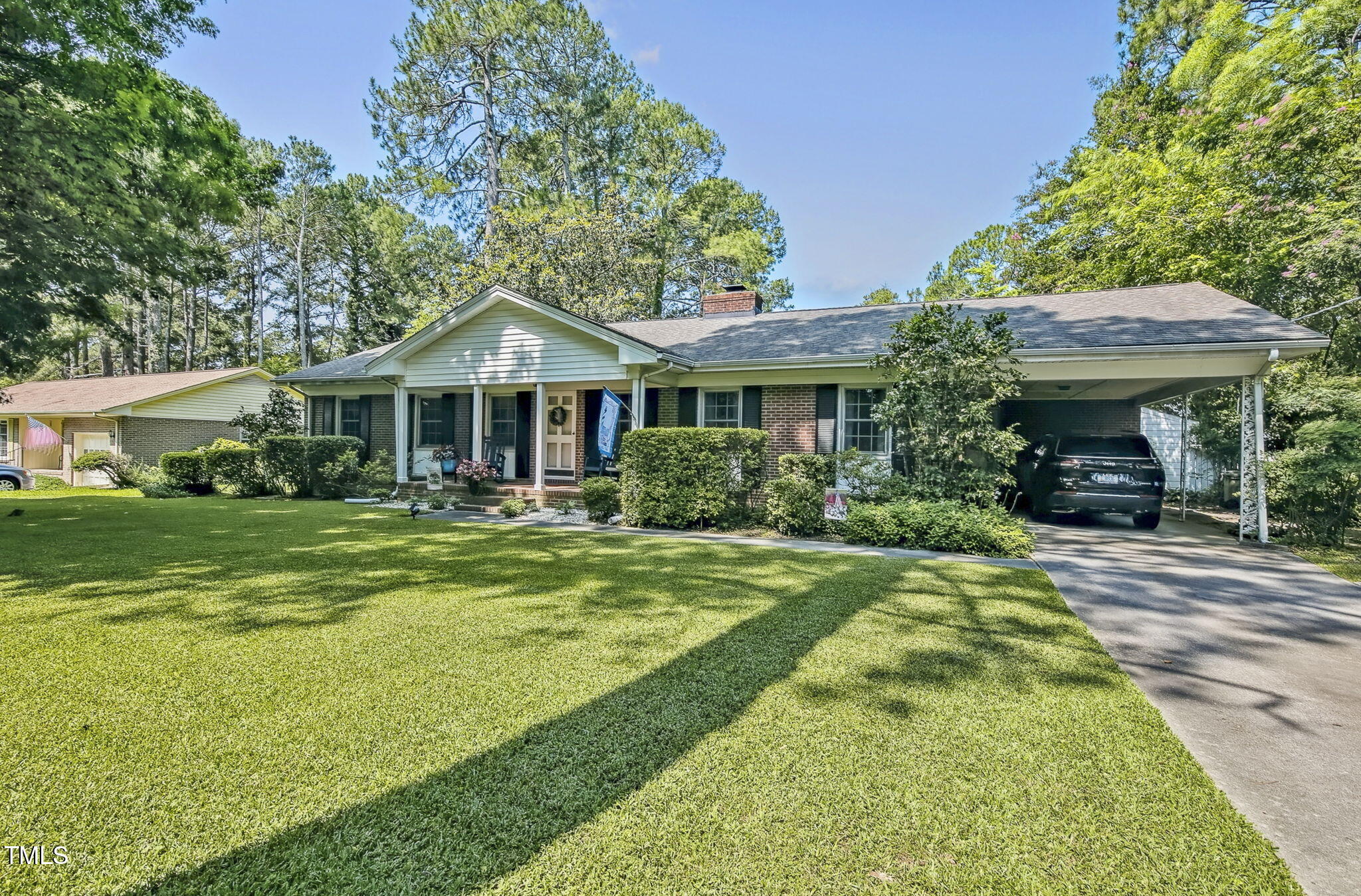 1409 Knollwood Drive NW