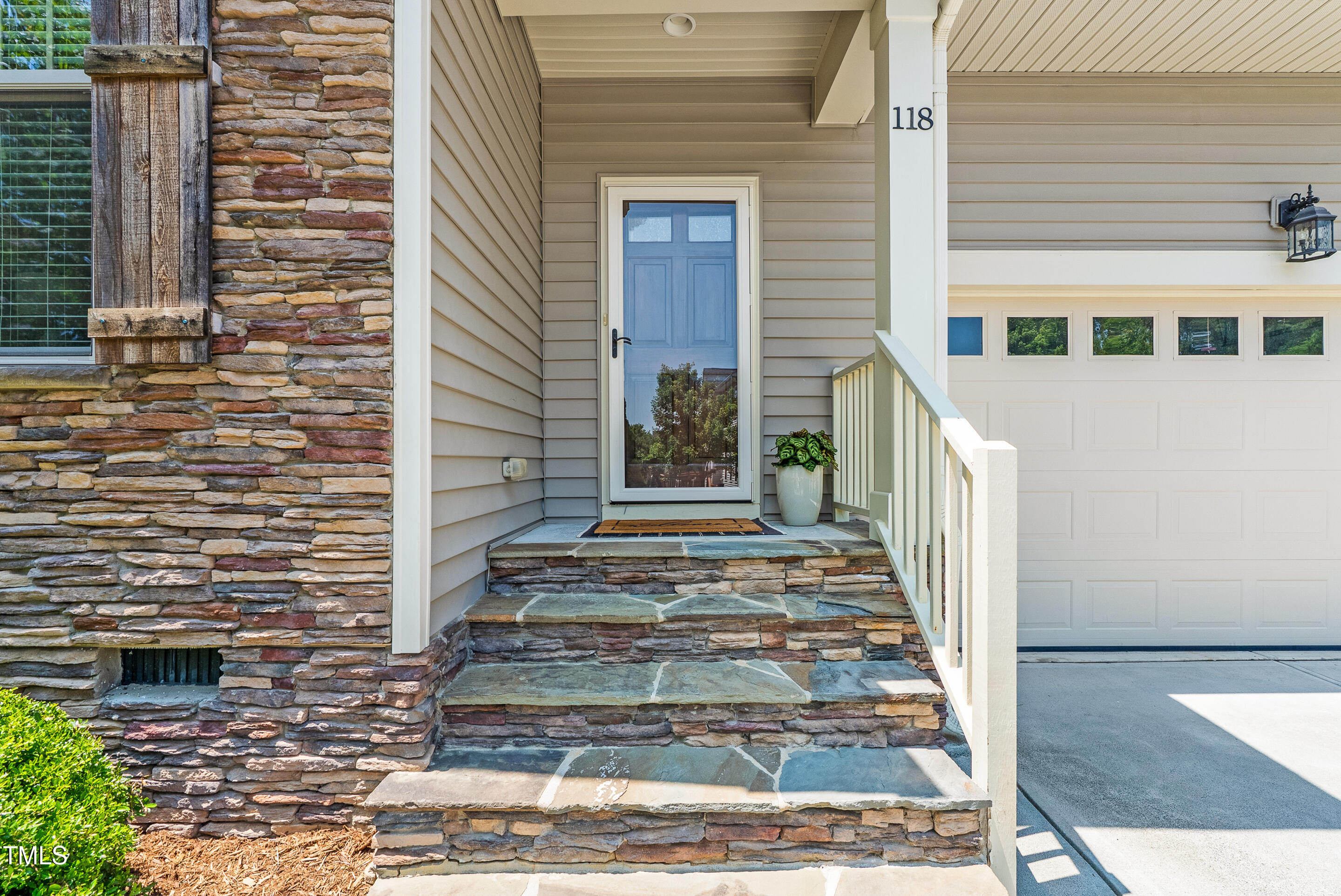 118 Fox Run Court