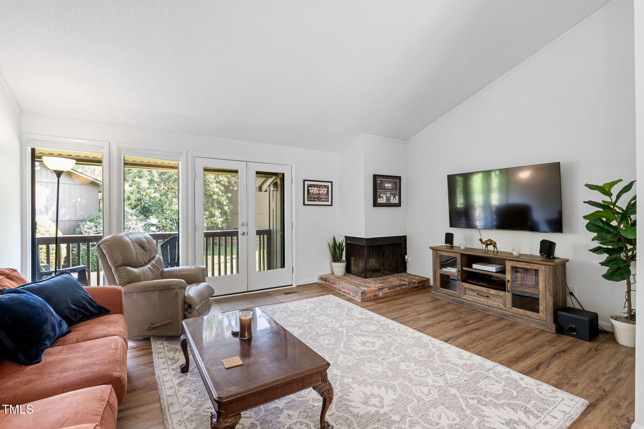 1504 Oak Tree Drive