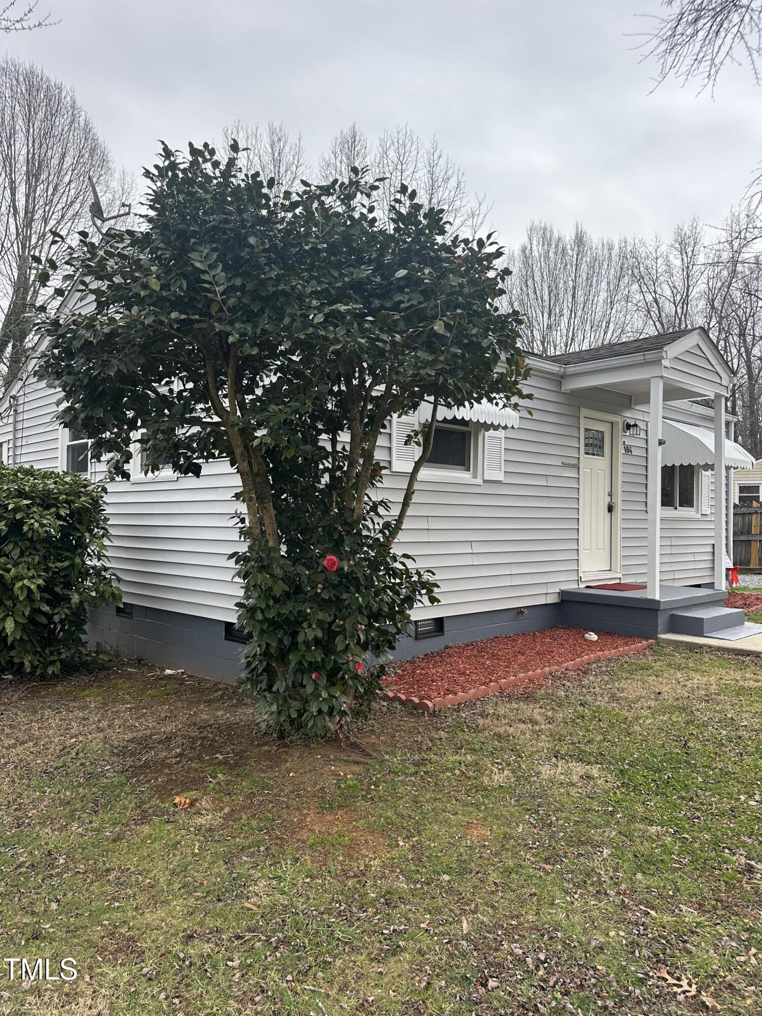 104 N Garden Avenue