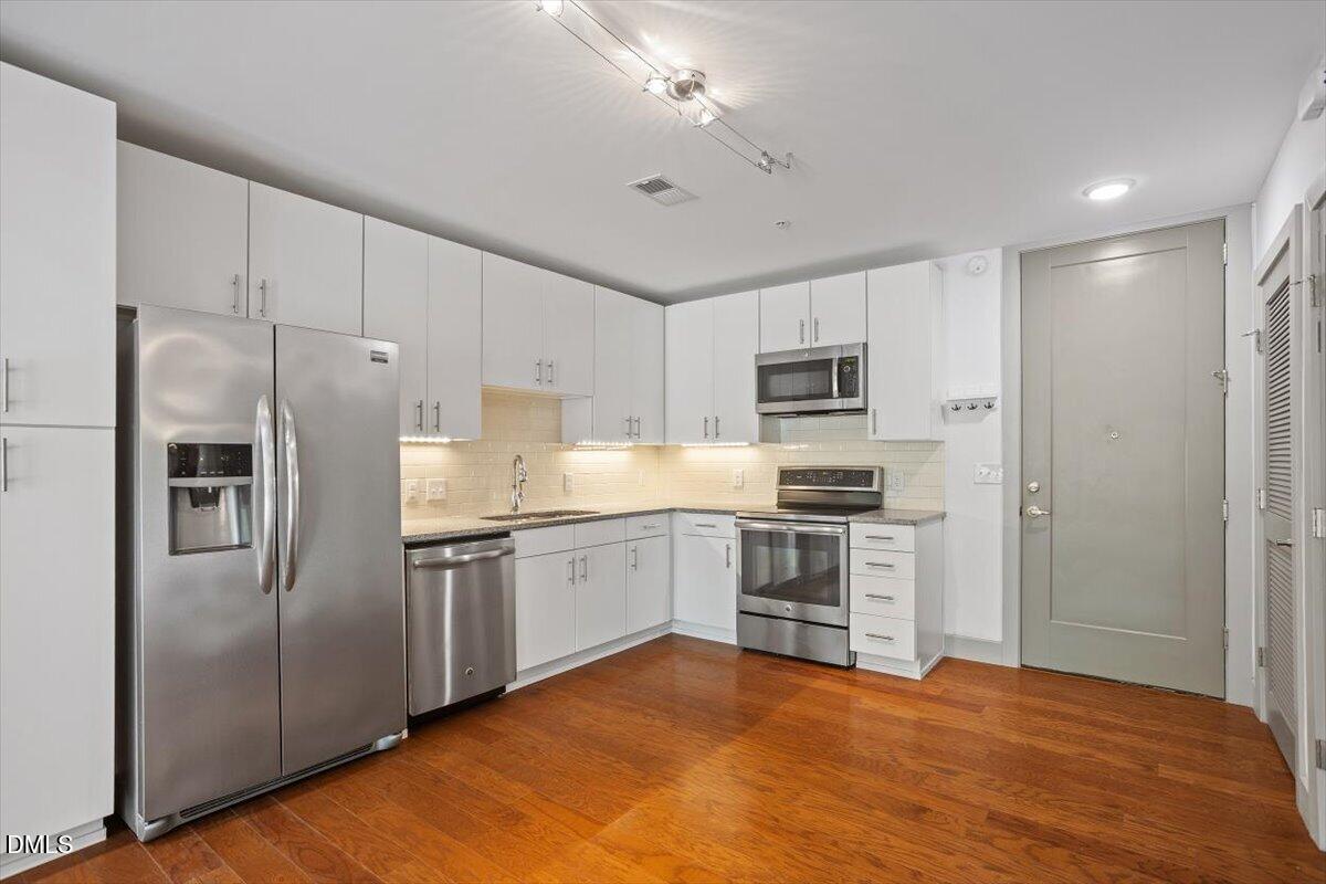 1300 Saint Marys Street 207
