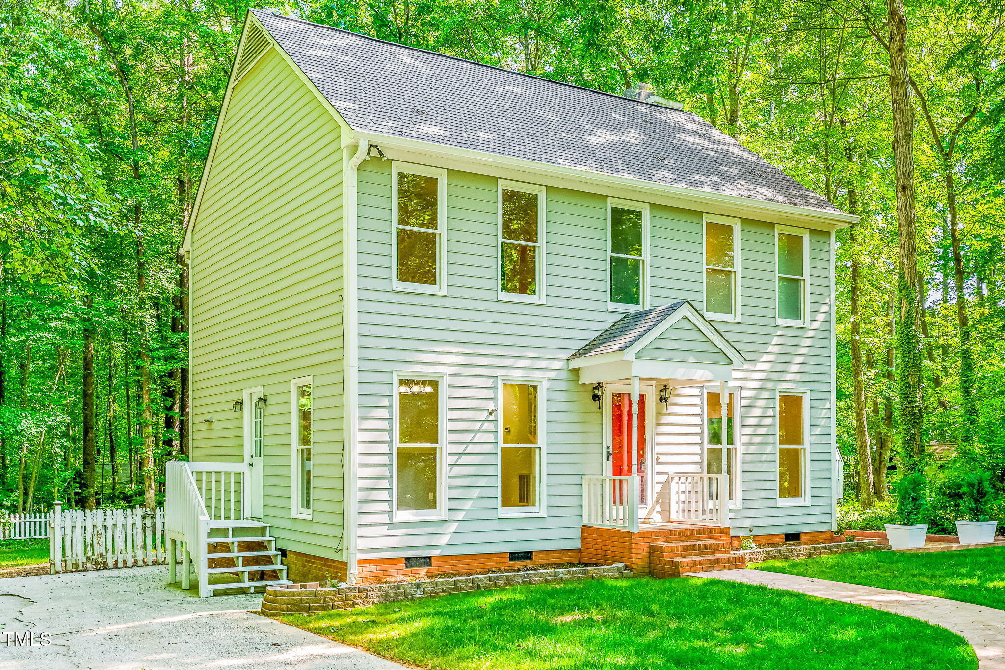 114 Bonaparte Drive