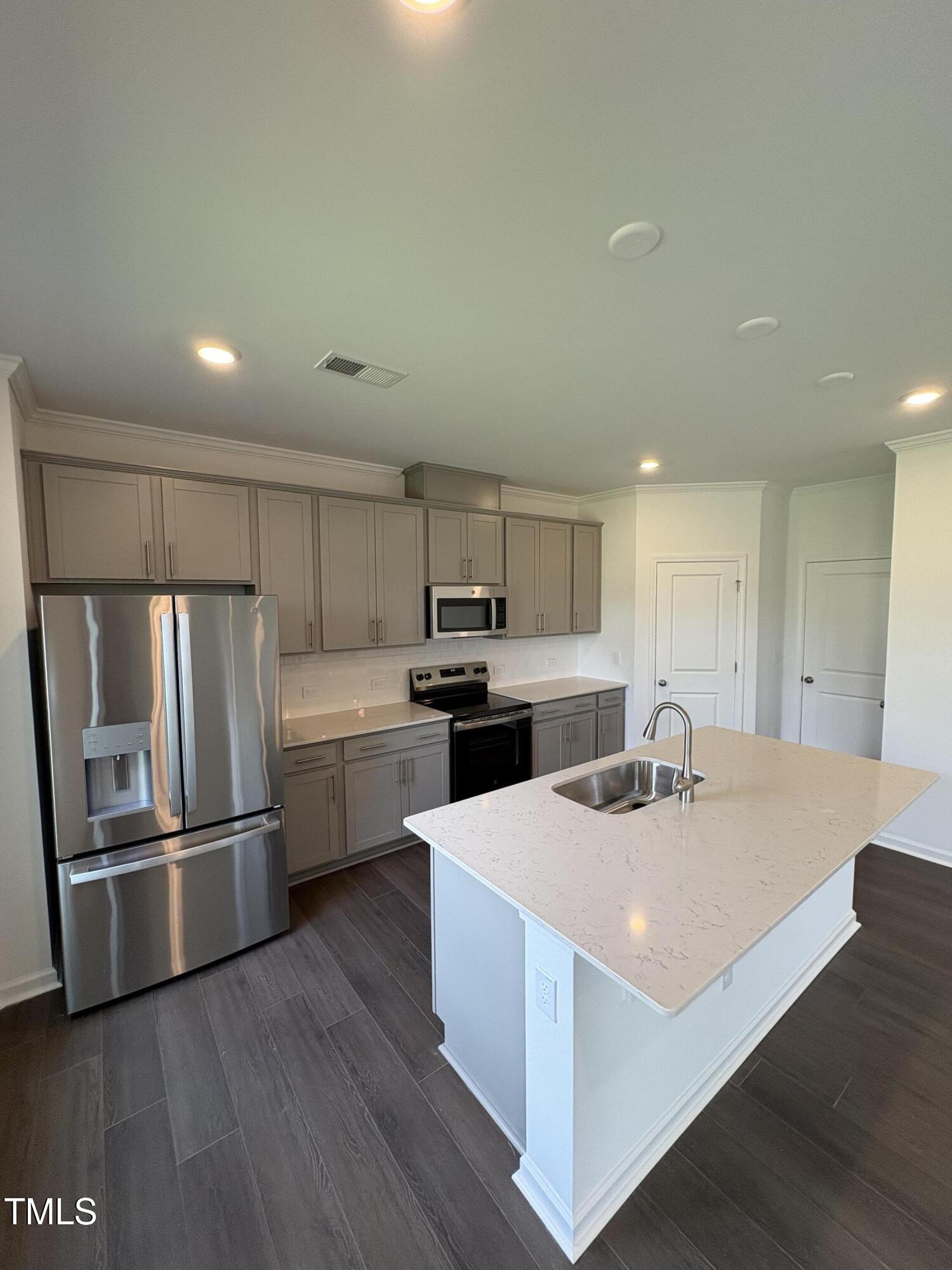 43 Regal Gardens Court