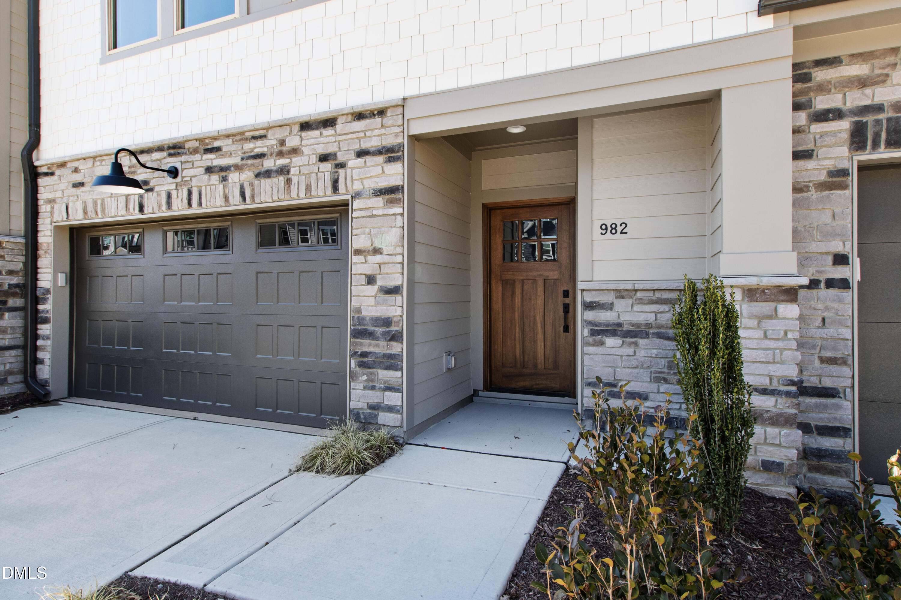 982 Double Helix Road