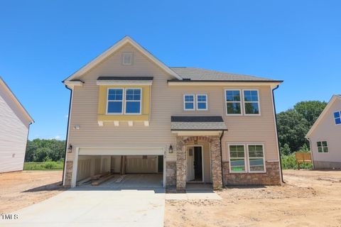 Single Family Residence in Four Oaks NC 272 Pecan Valley Way.jpg