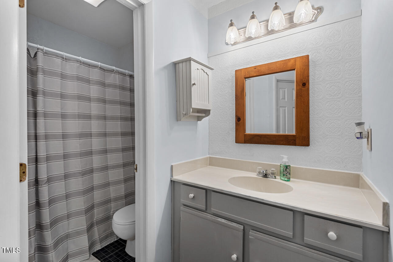 Durham, North Carolina 27713, United States, 2 Bedrooms Bedrooms, ,2 BathroomsBathrooms,Residential,Pending,108568