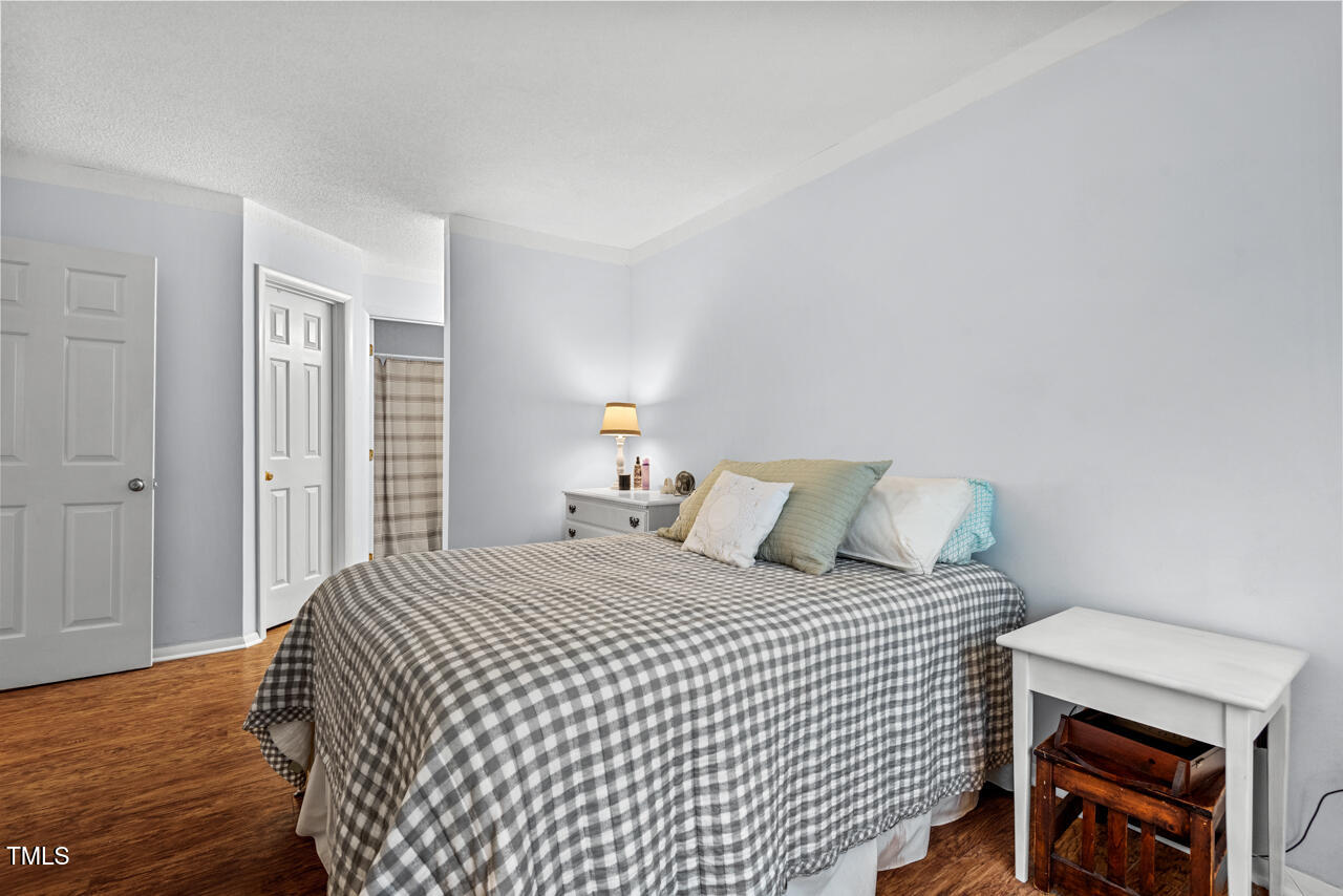 Durham, North Carolina 27713, United States, 2 Bedrooms Bedrooms, ,2 BathroomsBathrooms,Residential,Pending,108568