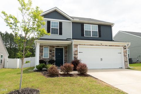 608 Crackling Court Zebulon NC 27597