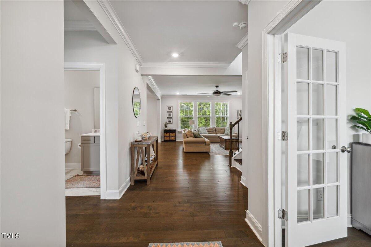 2009 Latham Oaks Avenue