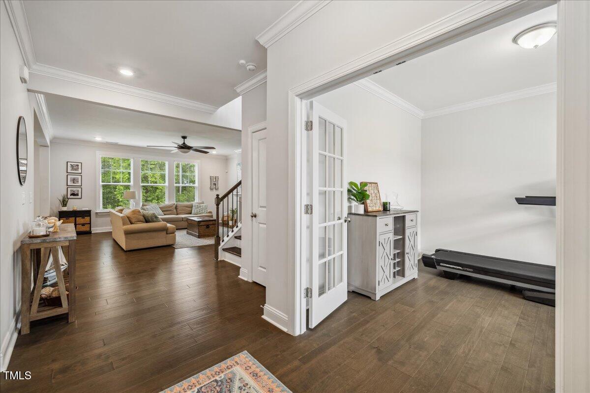 2009 Latham Oaks Avenue
