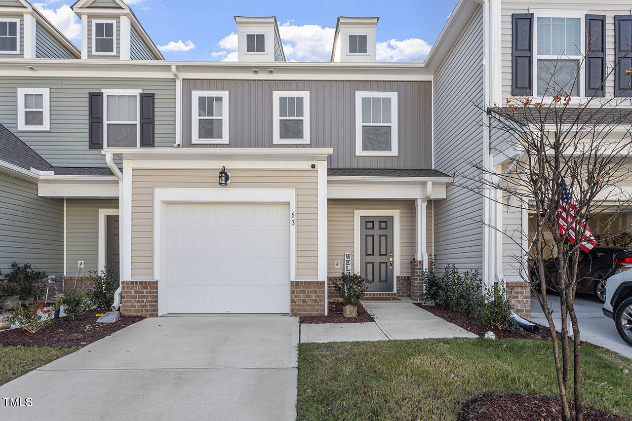 63 Pale Moss Drive