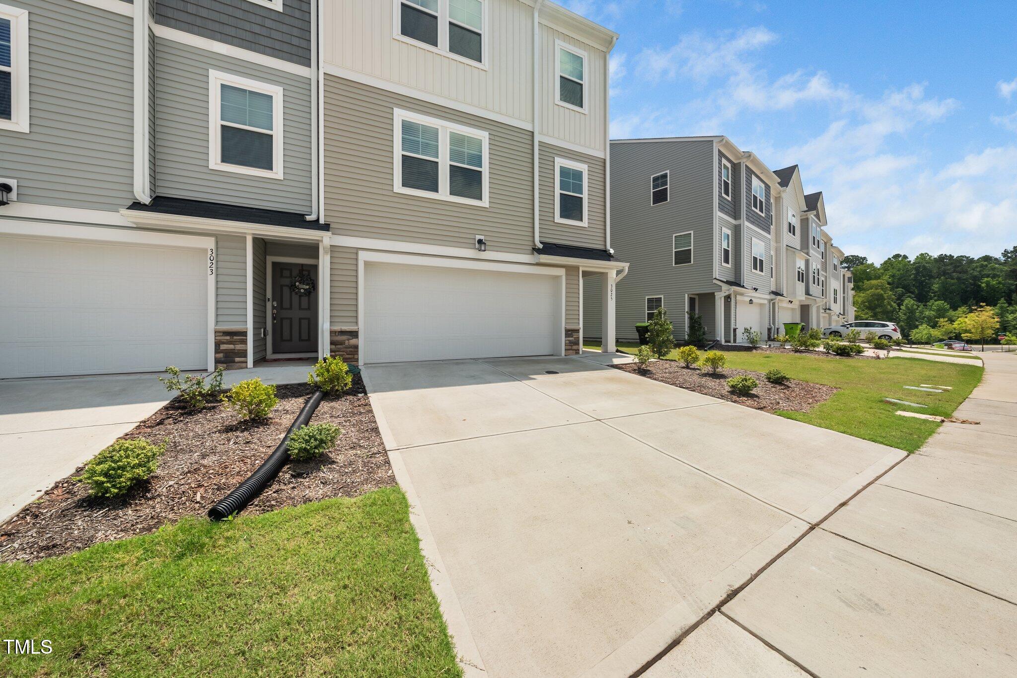 3025 Castle Loch Lane