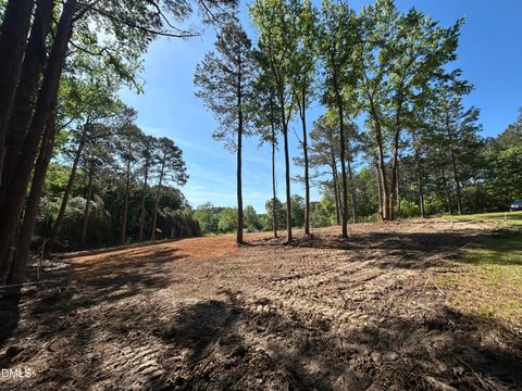 2911 Nc 27 E Coats NC 27521