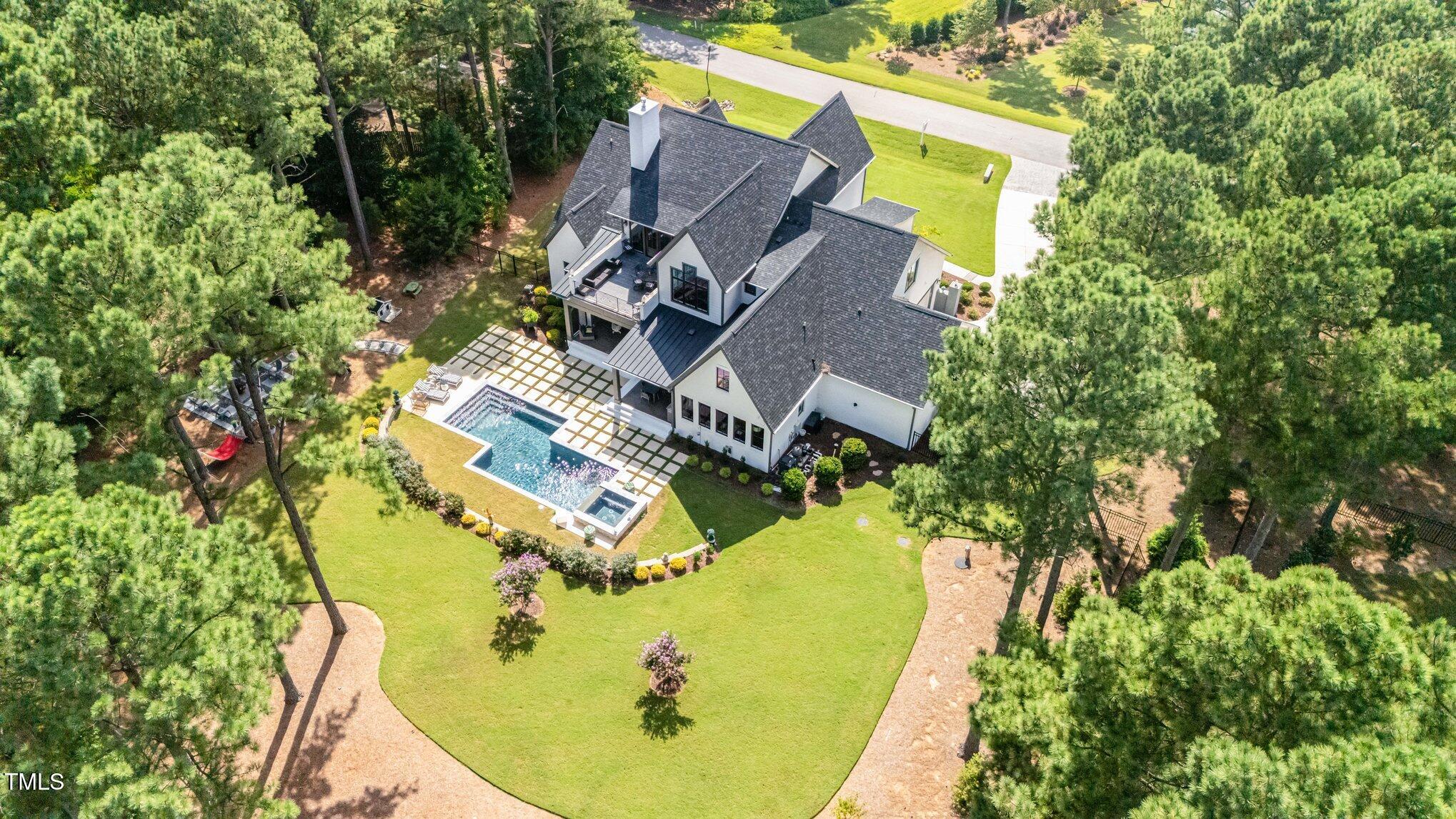 2424 Heartley Drive