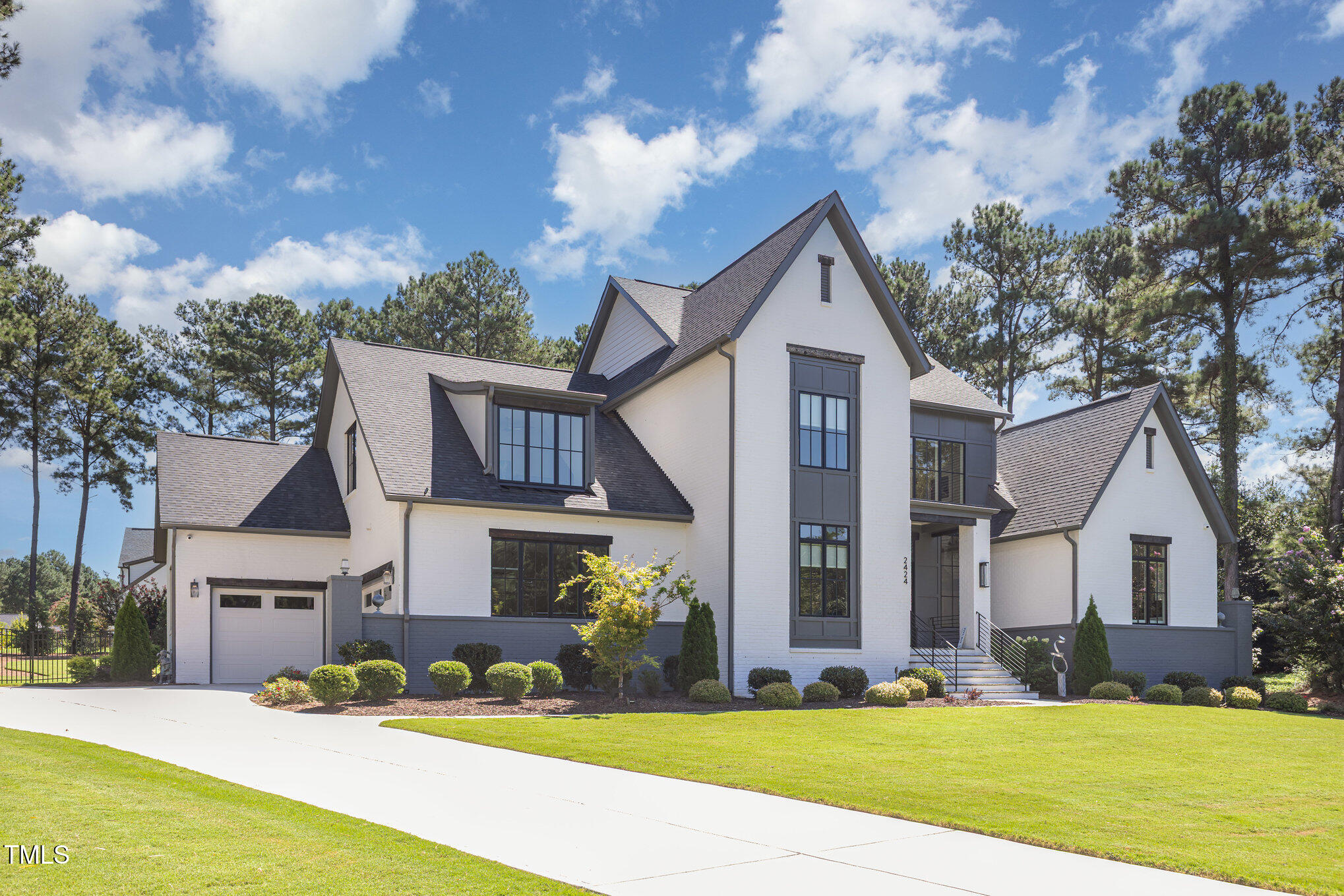2424 Heartley Drive