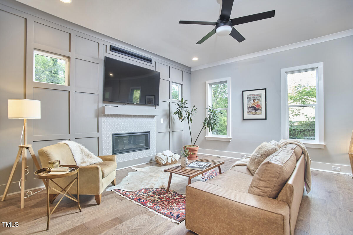 107 Hillcrest Avenue C And D