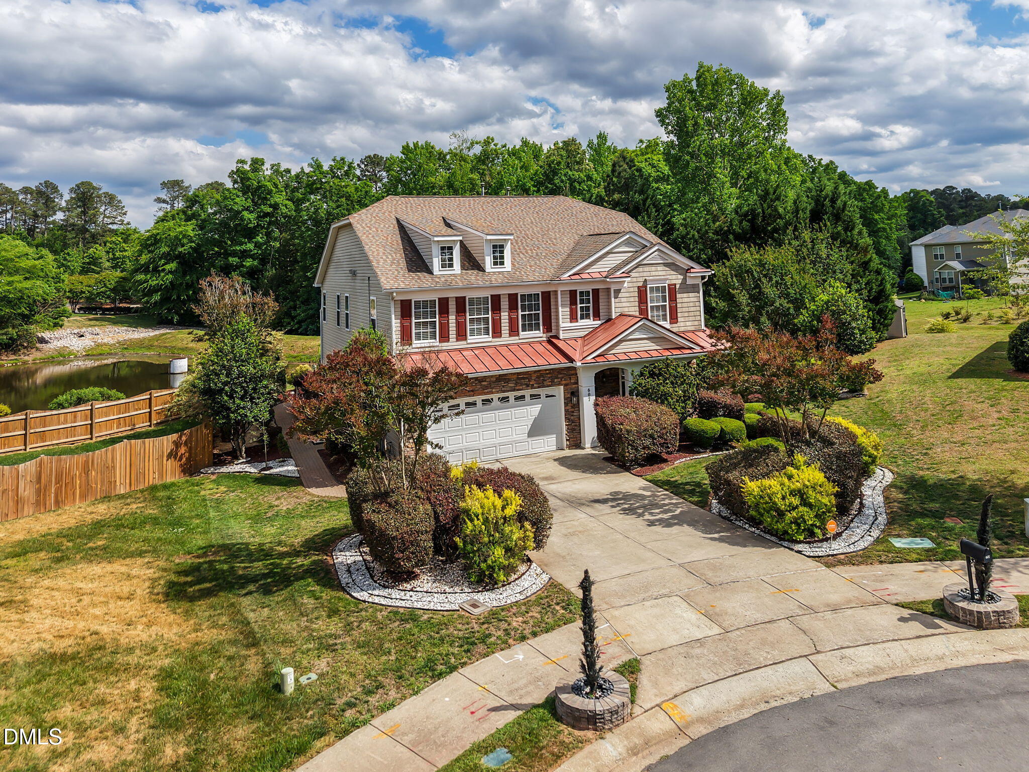 607 Ravenstone Lane