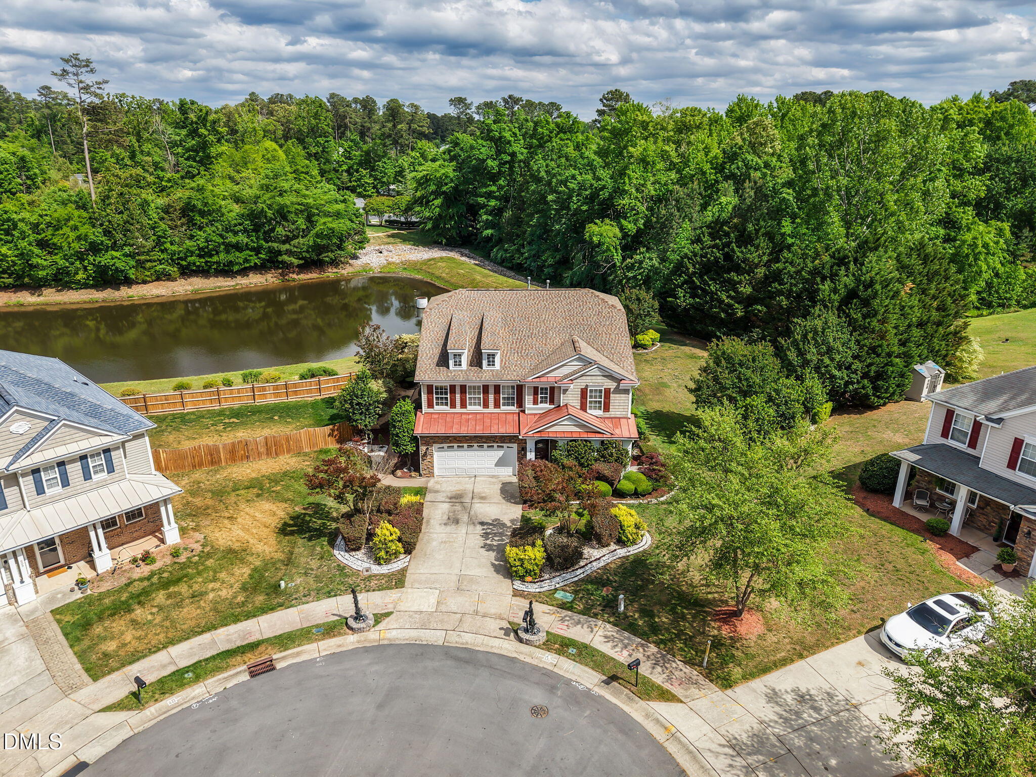 607 Ravenstone Lane