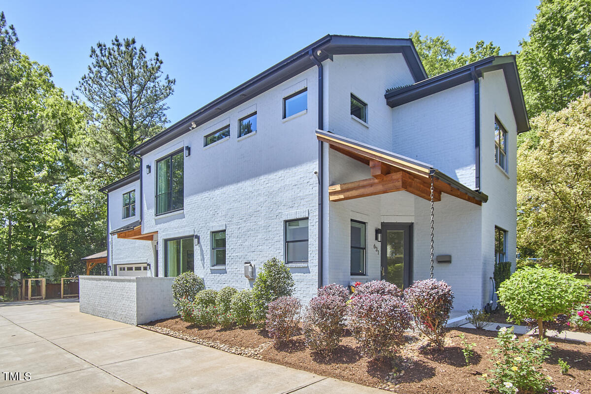 631 Linfield Drive