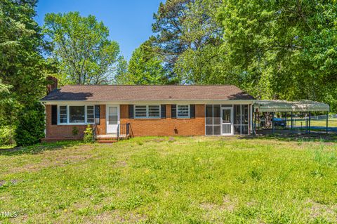 2500 Courtland Drive Sanford NC 27330