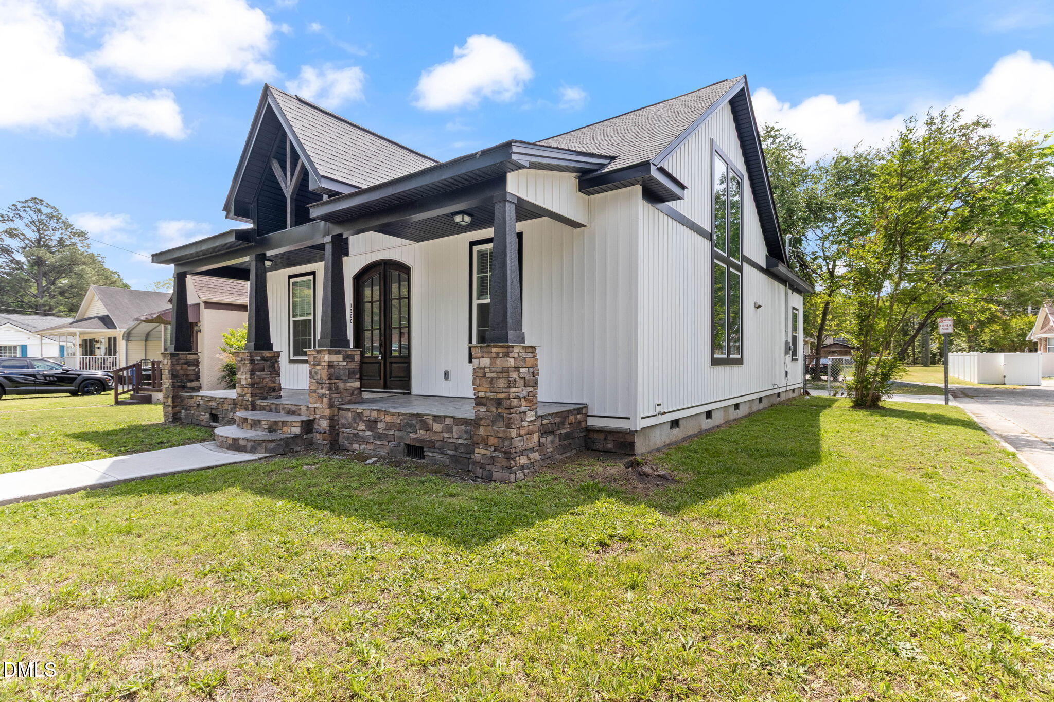 1300 Atlantic Street E