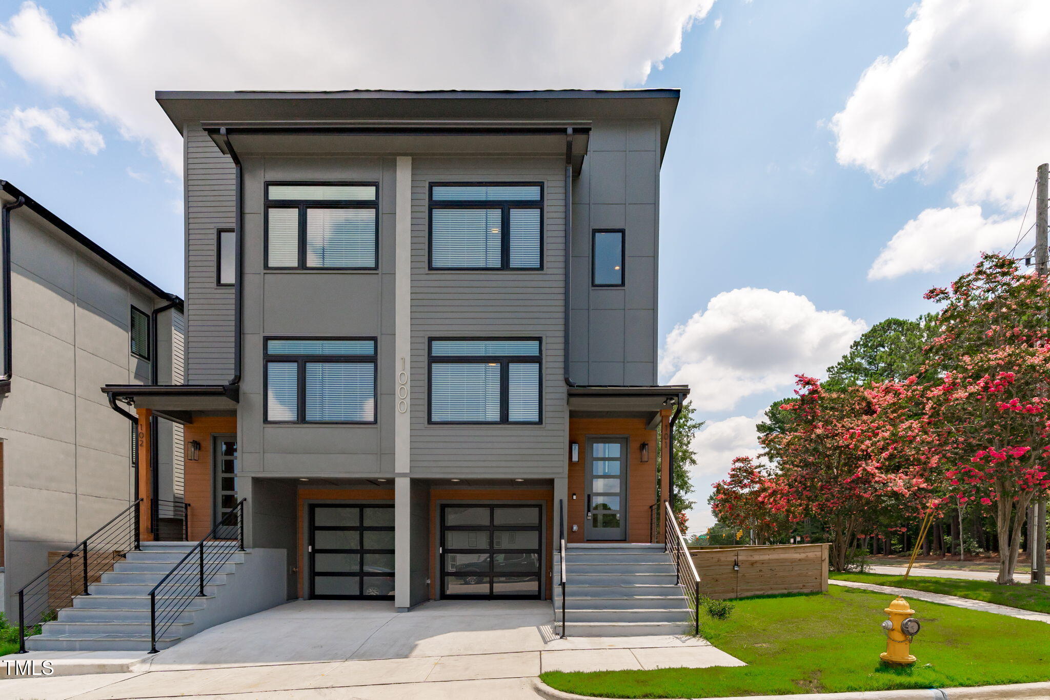 1000 Glascock Street 101 & 102