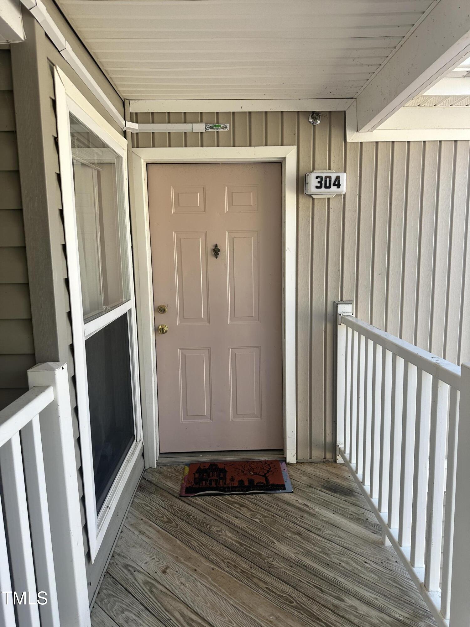 1221 University Court 304