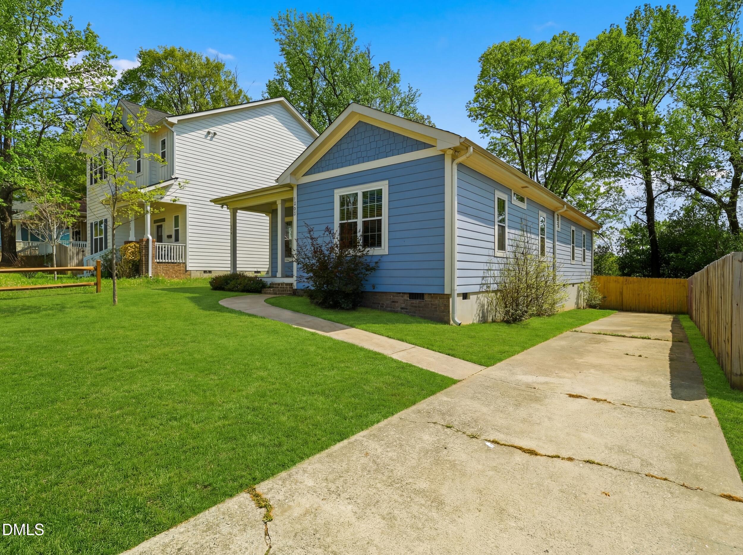 1008 Holloway Street