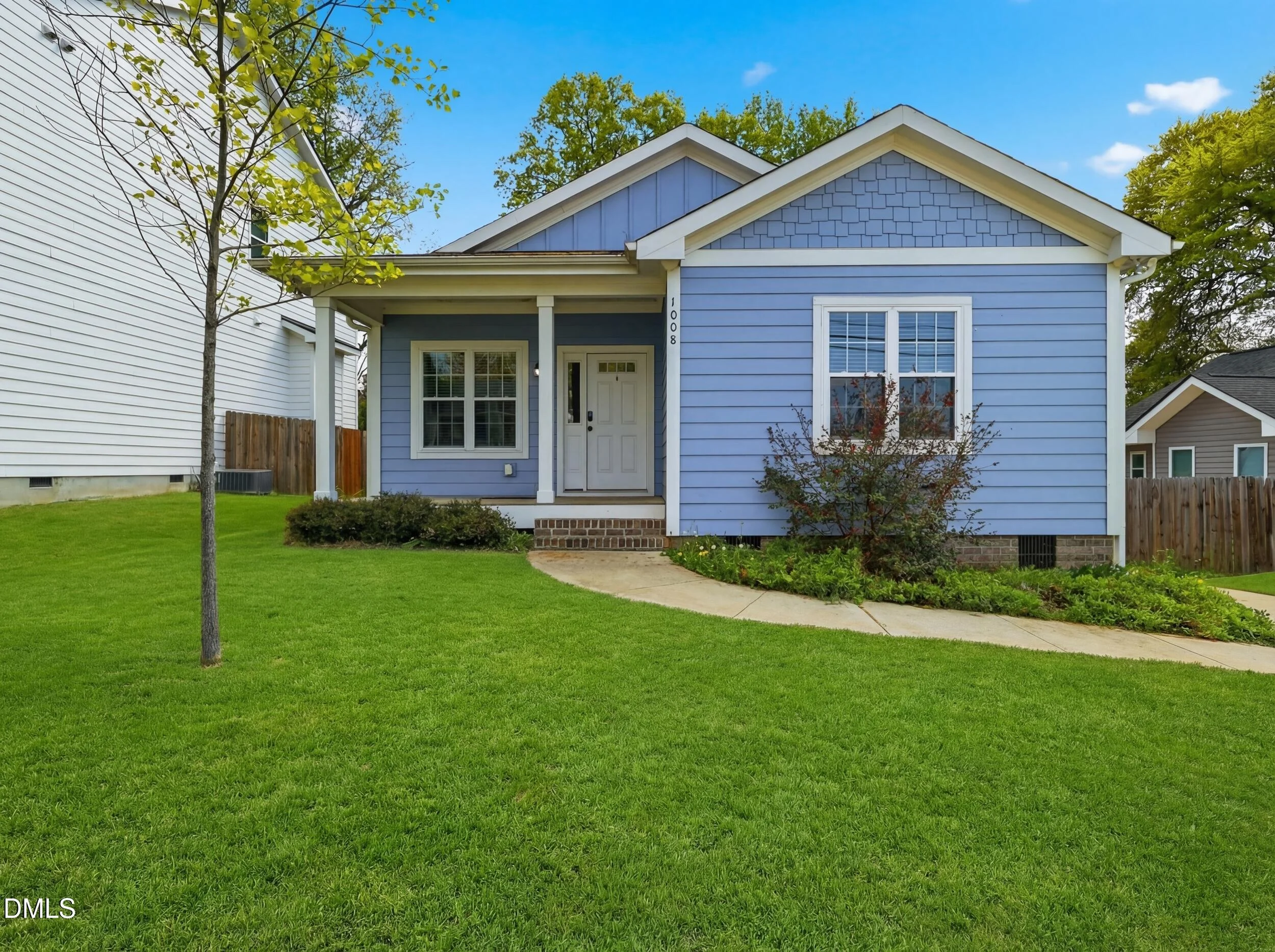 1008 Holloway Street