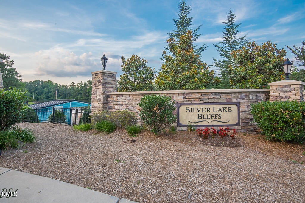 1260 Silver Beach Way