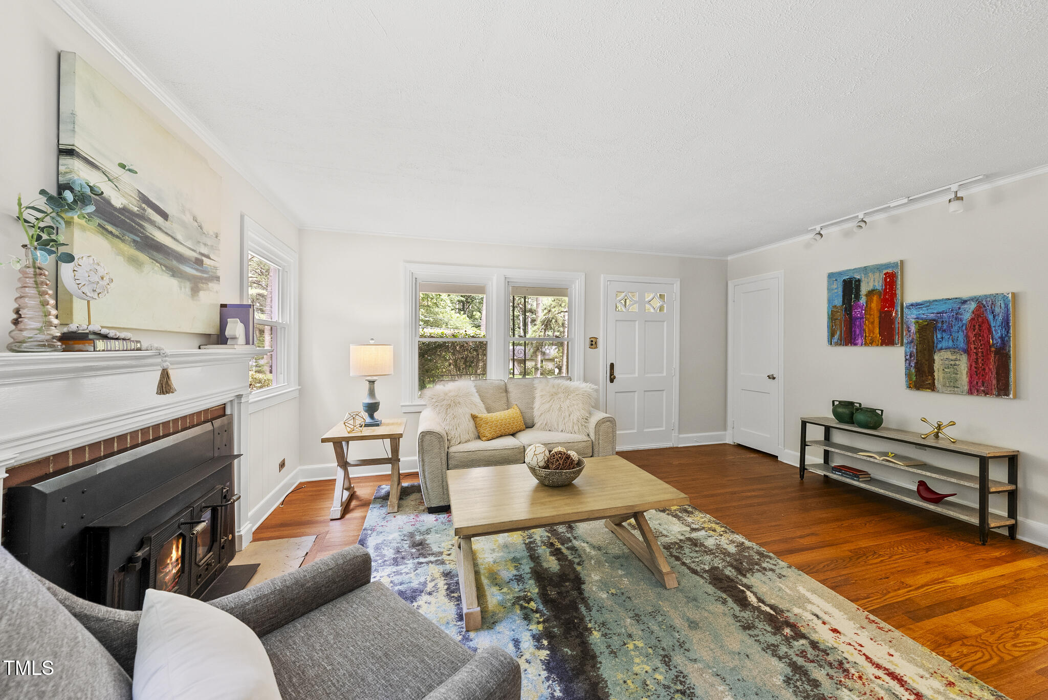 7 Meadowbrook Avenue