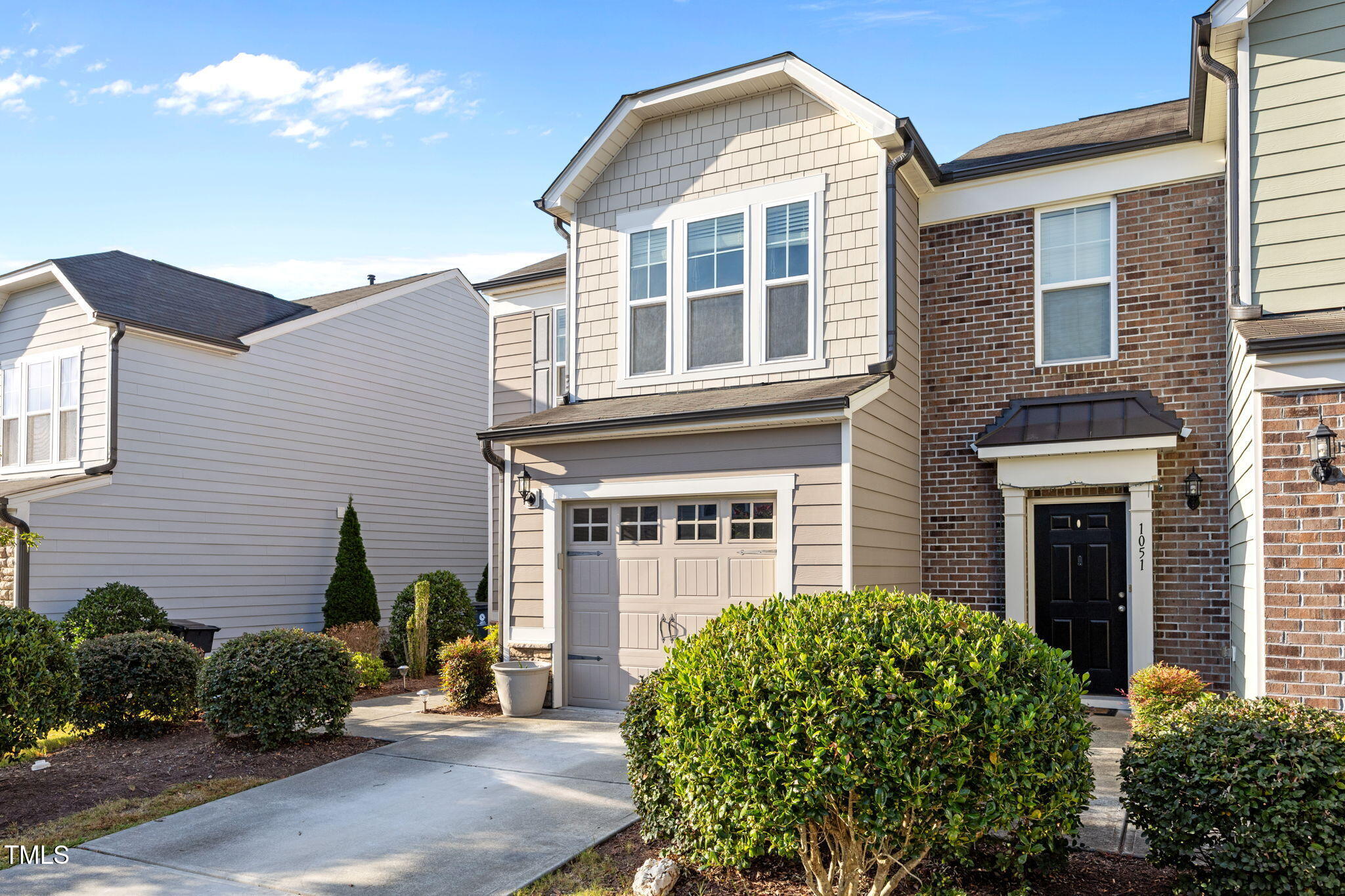 1049 Laceflower Drive