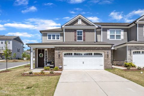 2528 Forge Village Way Apex NC 27523