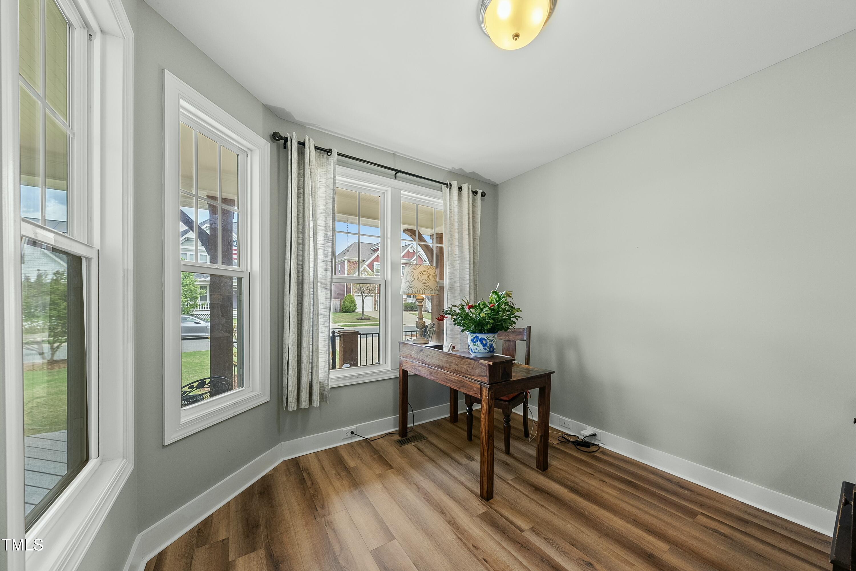 233 Pointe Park Circle